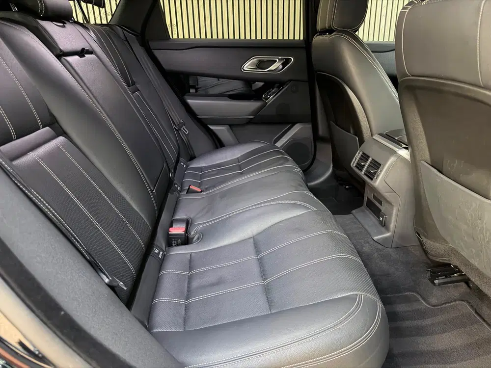 Land Rover Range Rover Velar 2.0 P250 Turbo AWD R-Dynamic SE uit 2019, foto 8