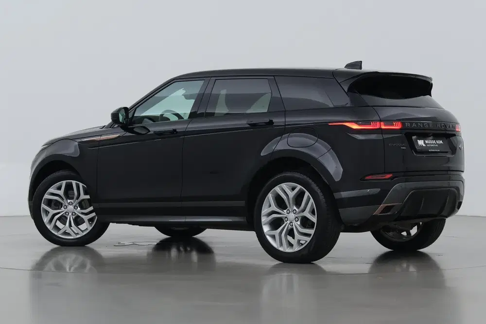 Land Rover Range Rover Evoque P300e R-Dynamic SE uit 2023, foto 2