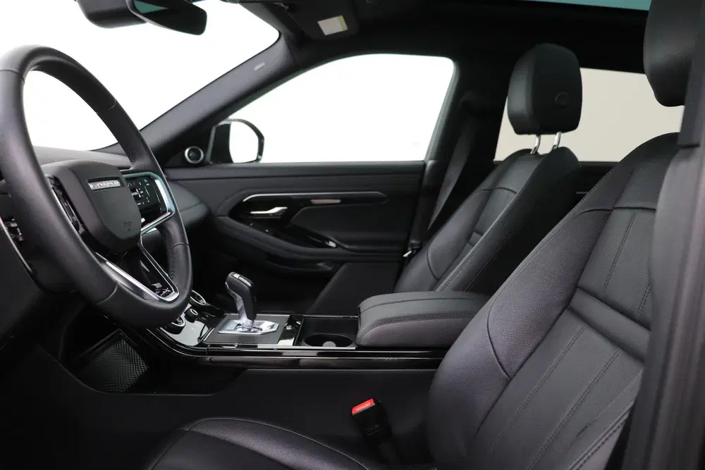 Land Rover Range Rover Evoque P300e R-Dynamic SE uit 2023, foto 3