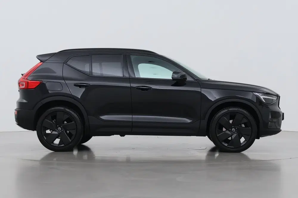 Volvo XC40 2.0 B3 Plus Black Edition uit 2025, foto 10