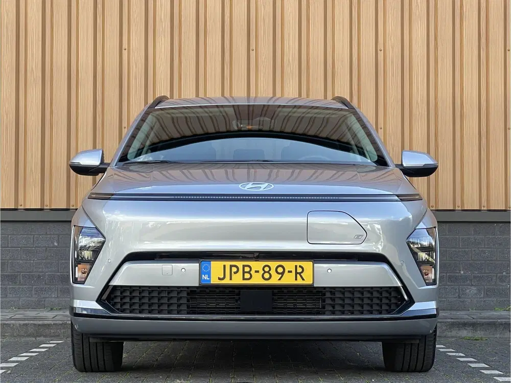 Hyundai KONA Standard Range Pure Edition 48.6 kWh uit 2025, foto 2