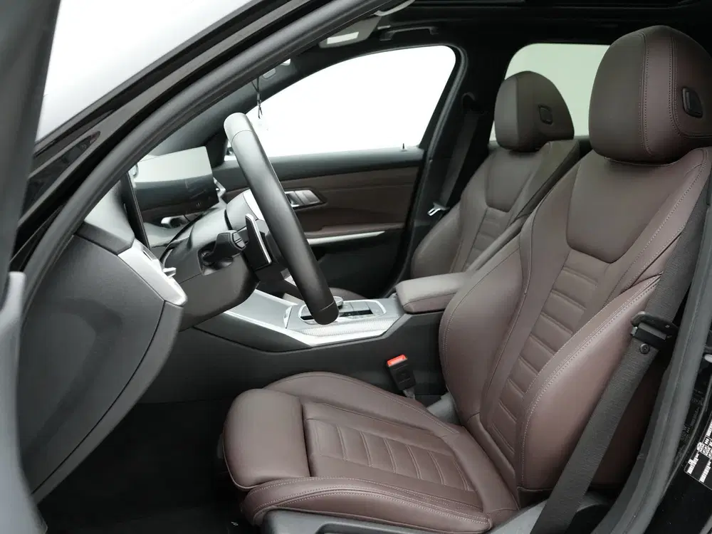 BMW 3-serie 320i Touring M-Sport (bj 2025 uit 2025, foto 4