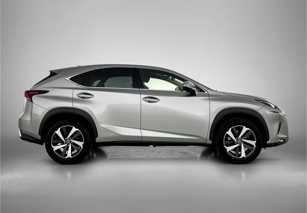 Lexus NX 300h AWD Executive Line uit 2021, foto 14