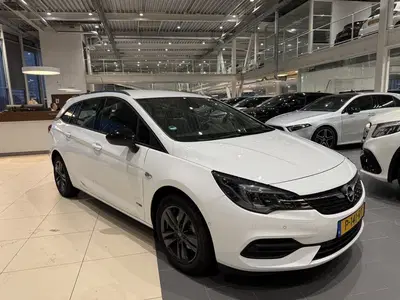 Opel Astra 1.2 Design & Tech uit 2022