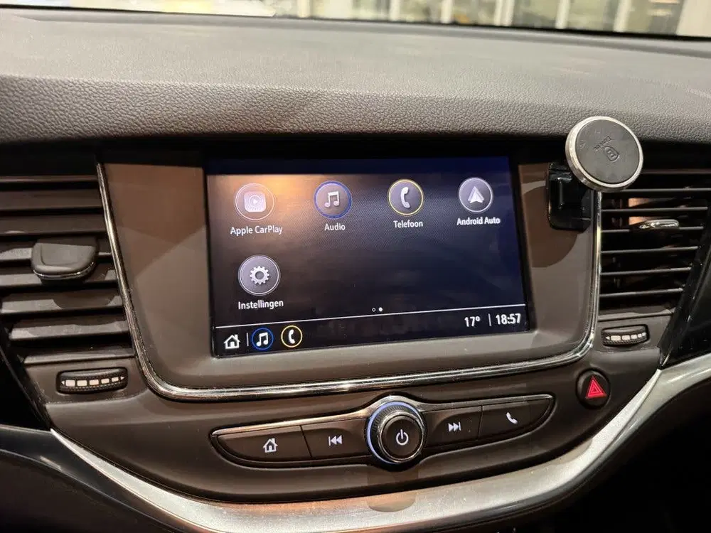 Opel Astra 1.2 Design & Tech uit 2022, foto 11