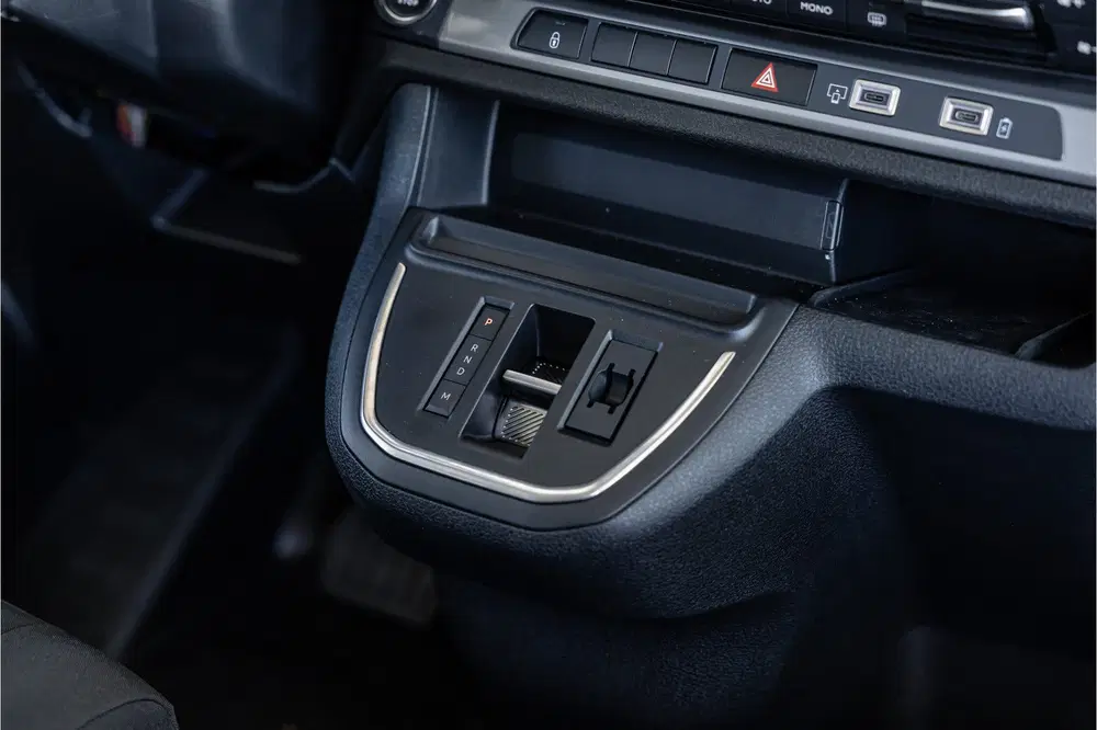 Toyota Proace 2.0 D-4D Professional DC L3H1 XL uit 2024, foto 13