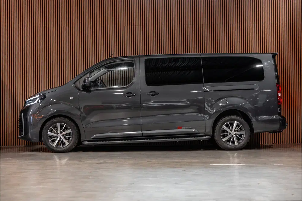 Toyota Proace 2.0 D-4D Professional DC L3H1 XL uit 2024, foto 4