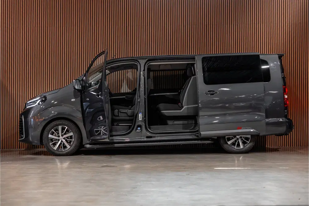 Toyota Proace 2.0 D-4D Professional DC L3H1 XL uit 2024, foto 5
