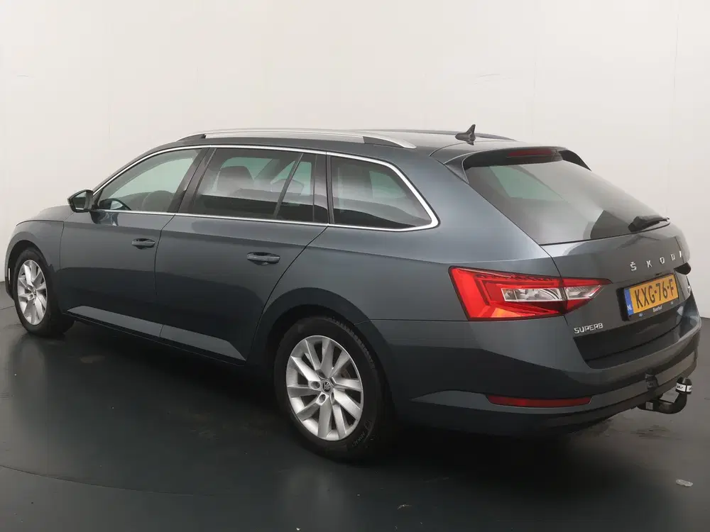 Skoda Superb 1.4 TSI iV 218pk Business Edition uit 2022, foto 3