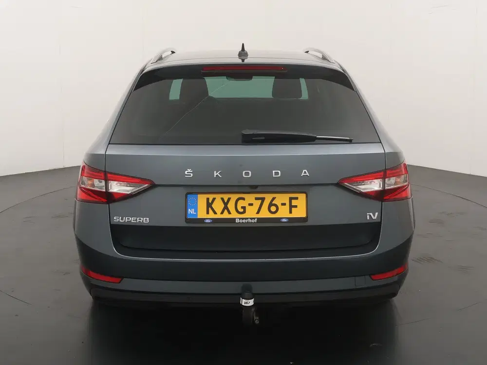 Skoda Superb 1.4 TSI iV 218pk Business Edition uit 2022, foto 4