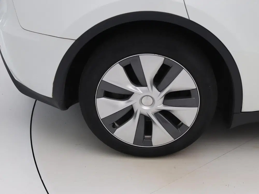 Tesla Model Y Standard RWD Plus 91.7% SoH [ AMD RYZEN+AU uit 2023, foto 10