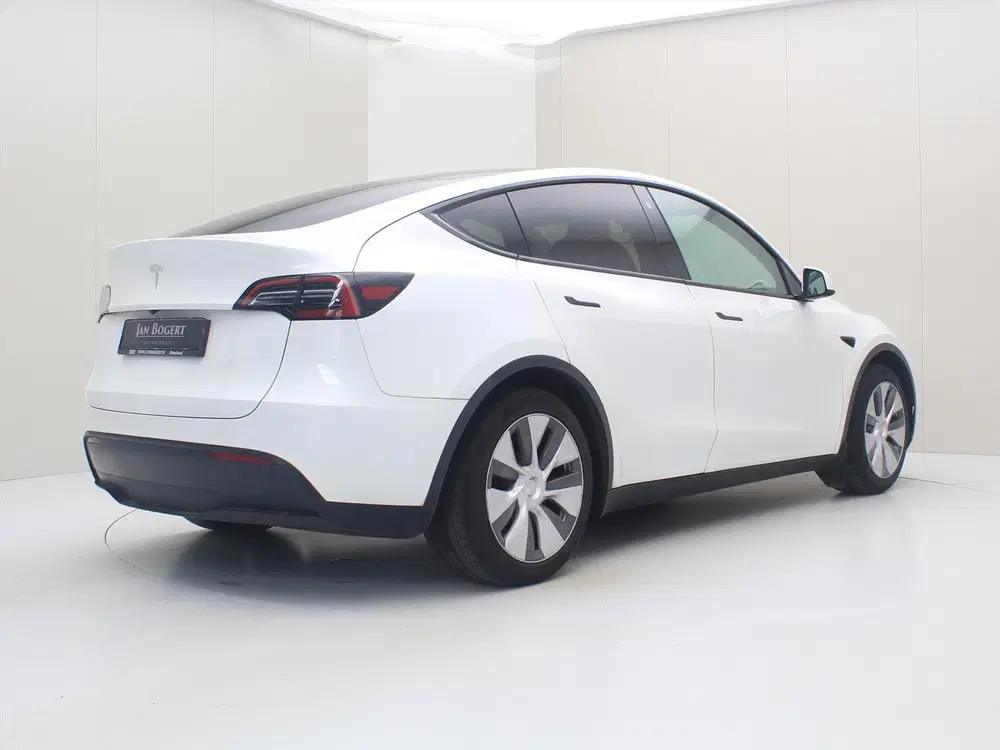 Tesla Model Y Standard RWD Plus 91.7% SoH [ AMD RYZEN+AU uit 2023, foto 3