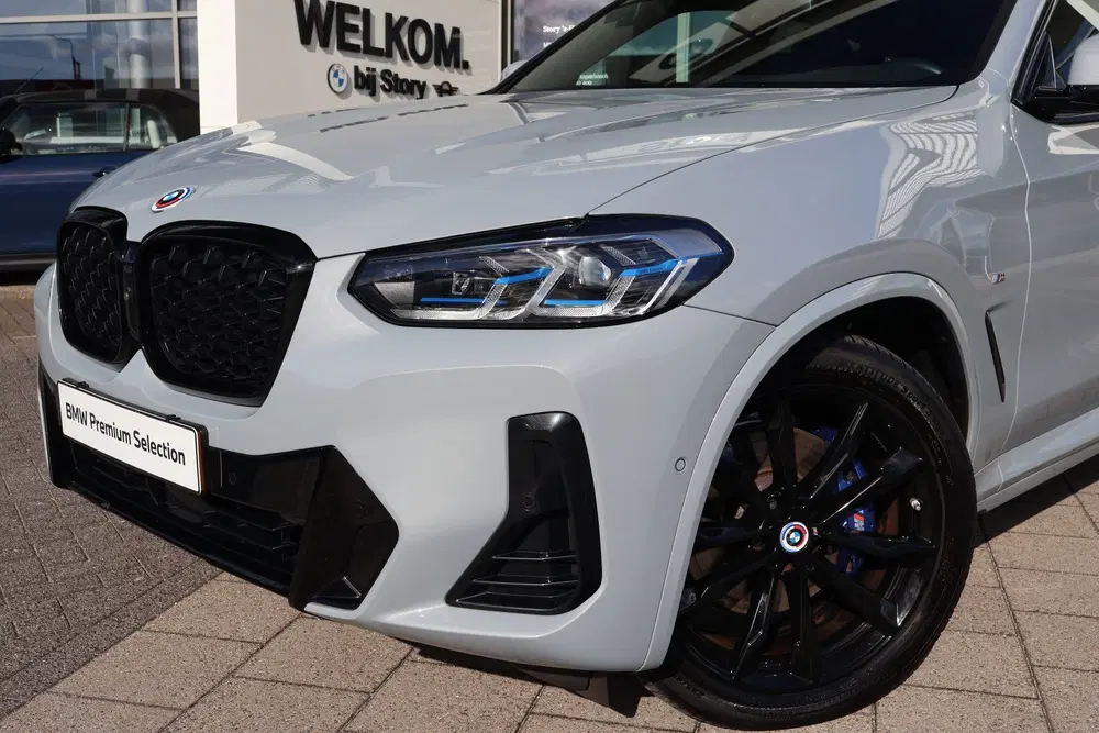 BMW X4 xDrive20i High Executive M Sport Automaat uit 2022, foto 3