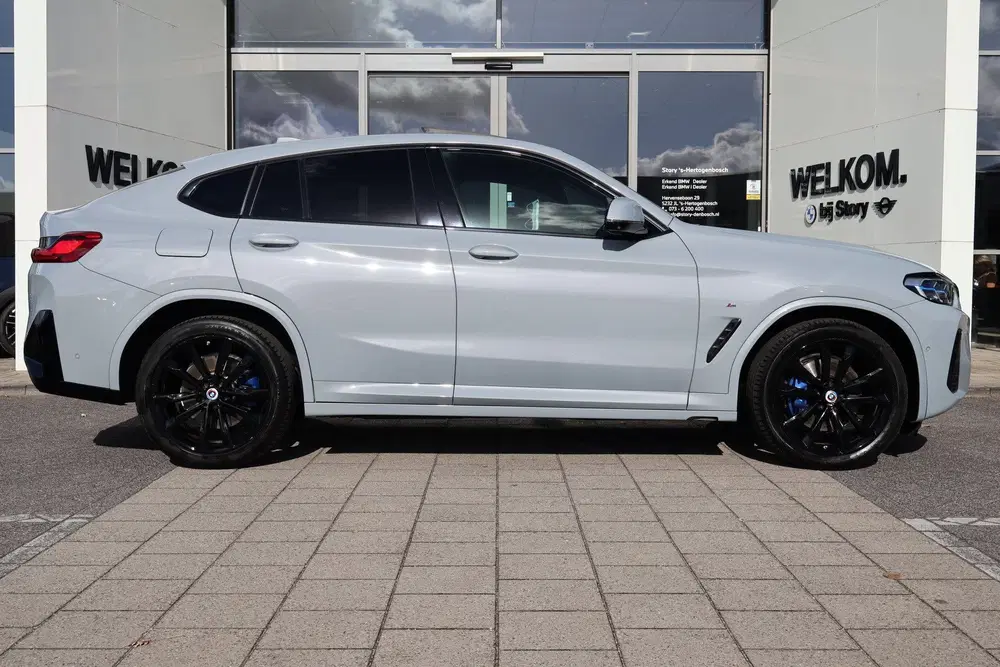 BMW X4 xDrive20i High Executive M Sport Automaat uit 2022, foto 9