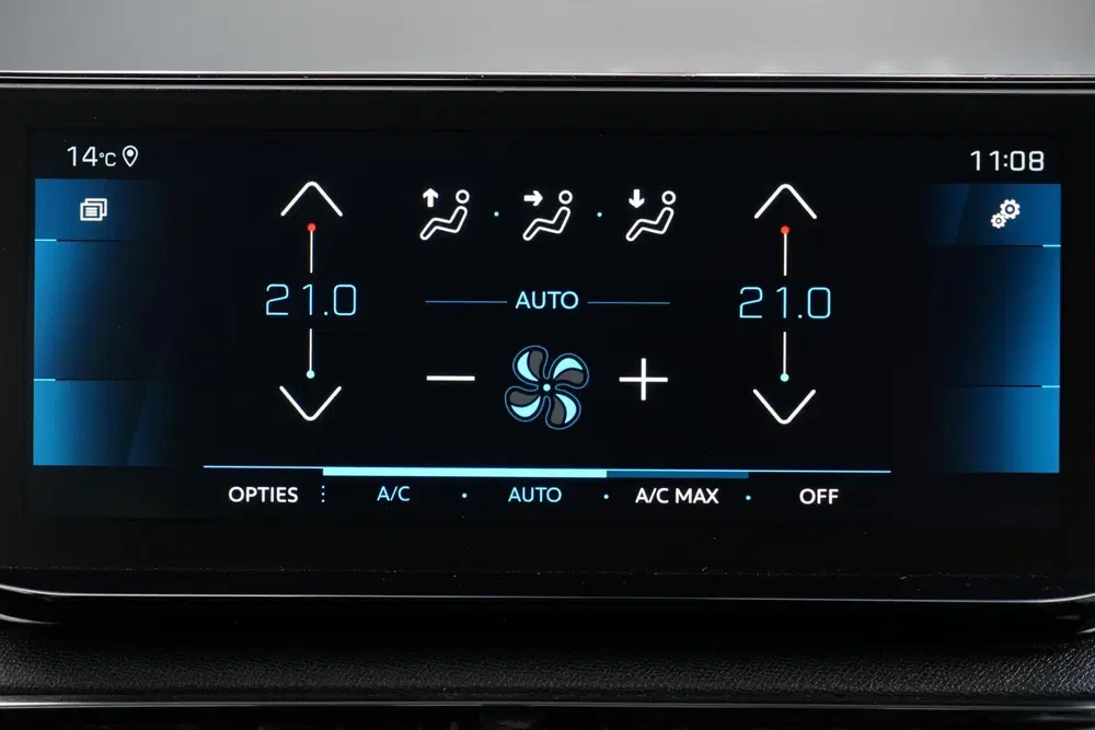 Peugeot 3008 1.2 PureTech Allure Pack uit 2021, foto 12