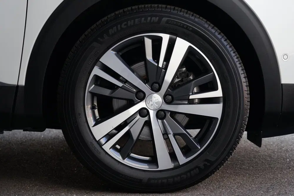 Peugeot 3008 1.2 PureTech Allure Pack uit 2021, foto 3