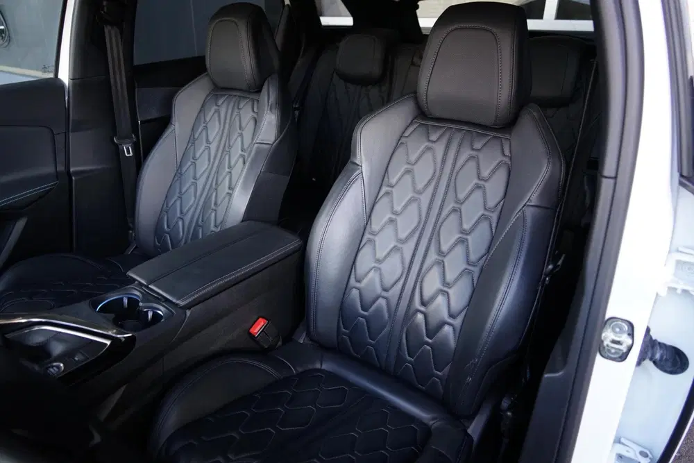Peugeot 3008 1.2 PureTech Allure Pack uit 2021, foto 5