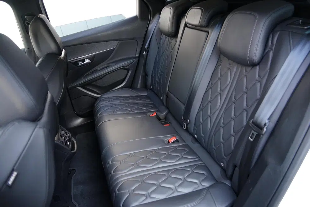 Peugeot 3008 1.2 PureTech Allure Pack uit 2021, foto 6