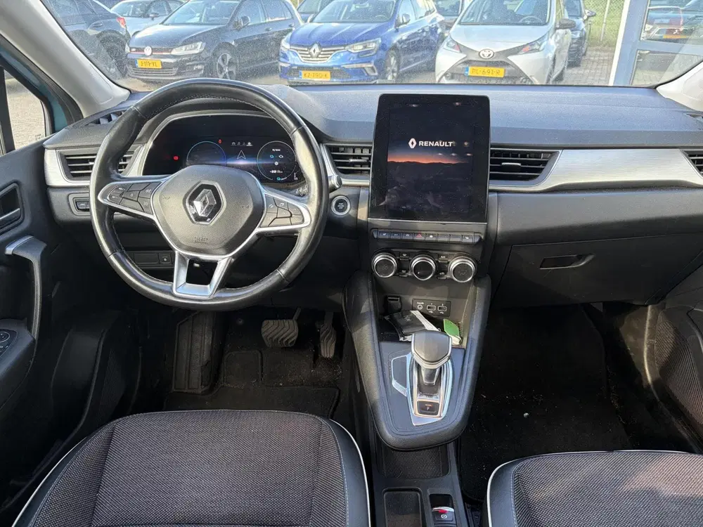 Renault Captur 1.6 E-Tech Plug-in Hybrid 160 Business uit 2021, foto 2