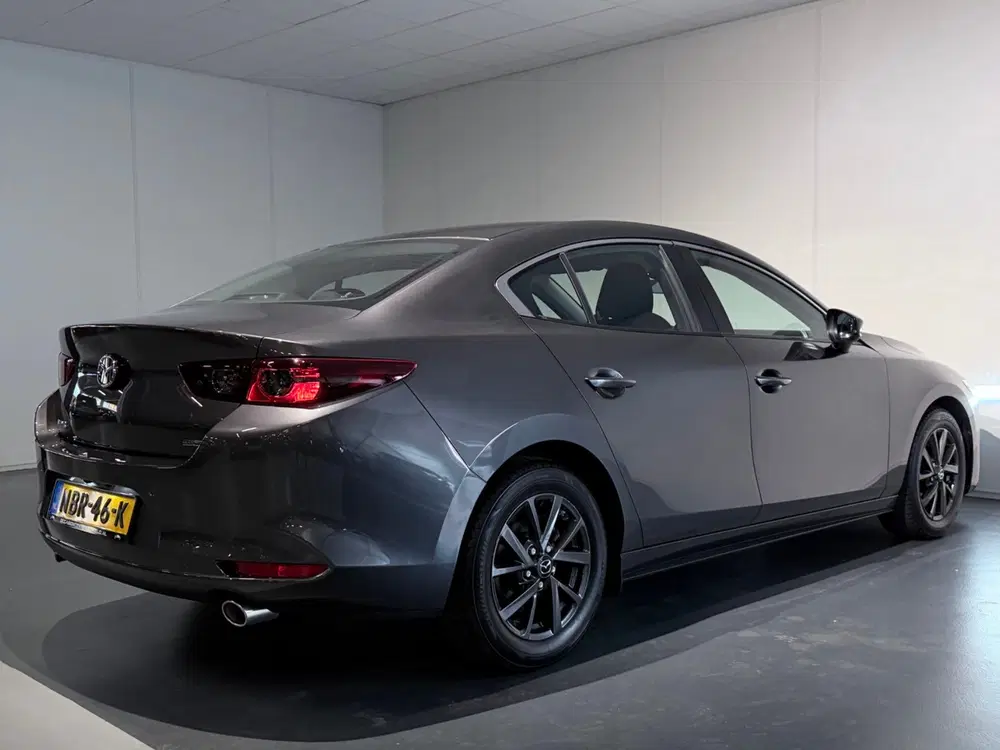 Mazda 3 2.0 e-SkyActiv-G M Hybrid 122 uit 2019, foto 3