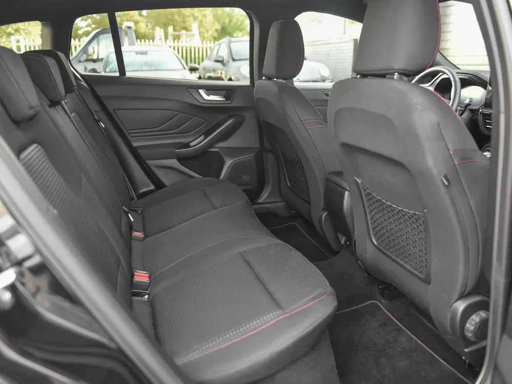 Ford Focus 1.0 EcoBoost Hybrid ST Line Trekhaak ACC H uit 2024, foto 13