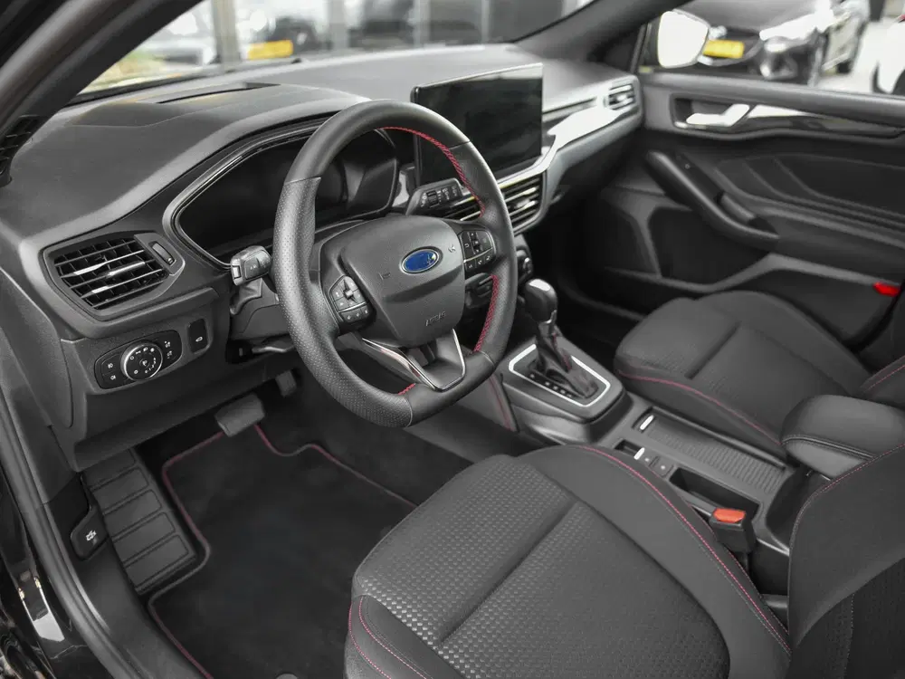 Ford Focus 1.0 EcoBoost Hybrid ST Line Trekhaak ACC H uit 2024, foto 3