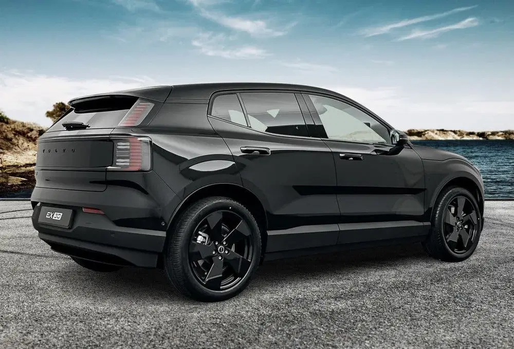 Volvo EX30 P5 Extended Range Ultra Black Edition uit 2026, foto 14
