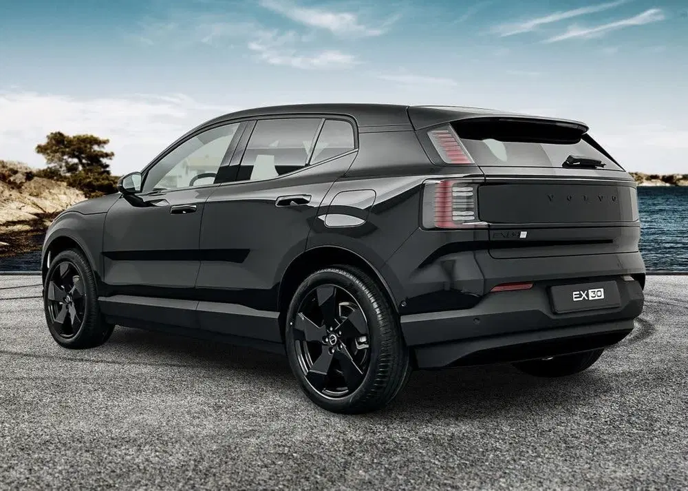Volvo EX30 P5 Extended Range Ultra Black Edition uit 2026, foto 15