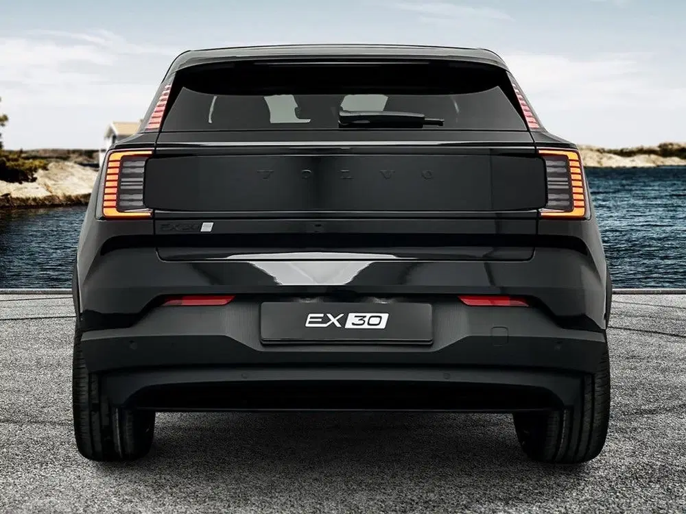 Volvo EX30 P5 Extended Range Ultra Black Edition uit 2026, foto 5