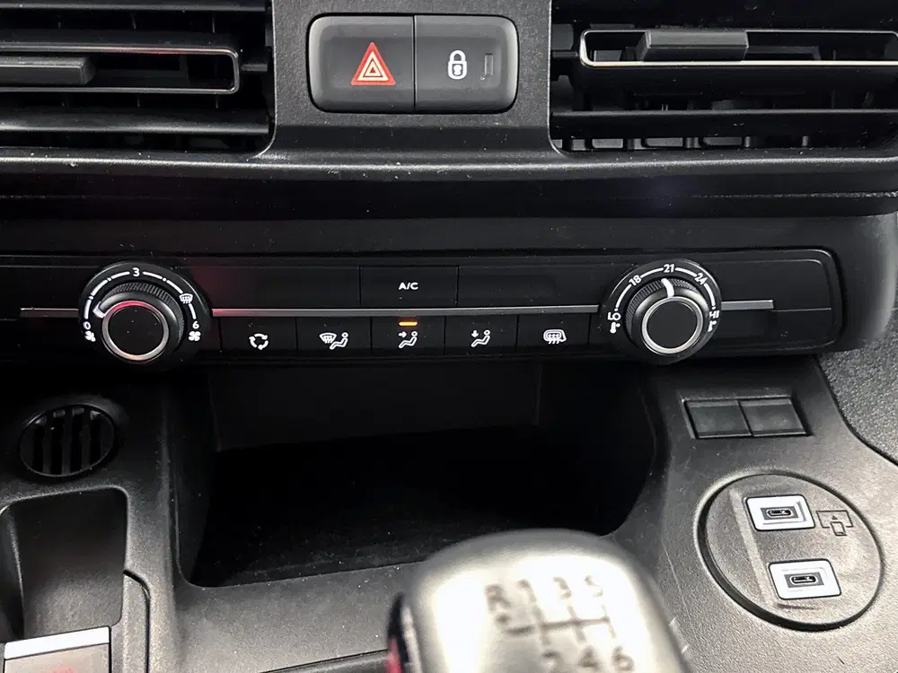 Toyota Proace City 1.5 D-4D L1 Challenger+ Carplay Cruise co uit 2024, foto 12
