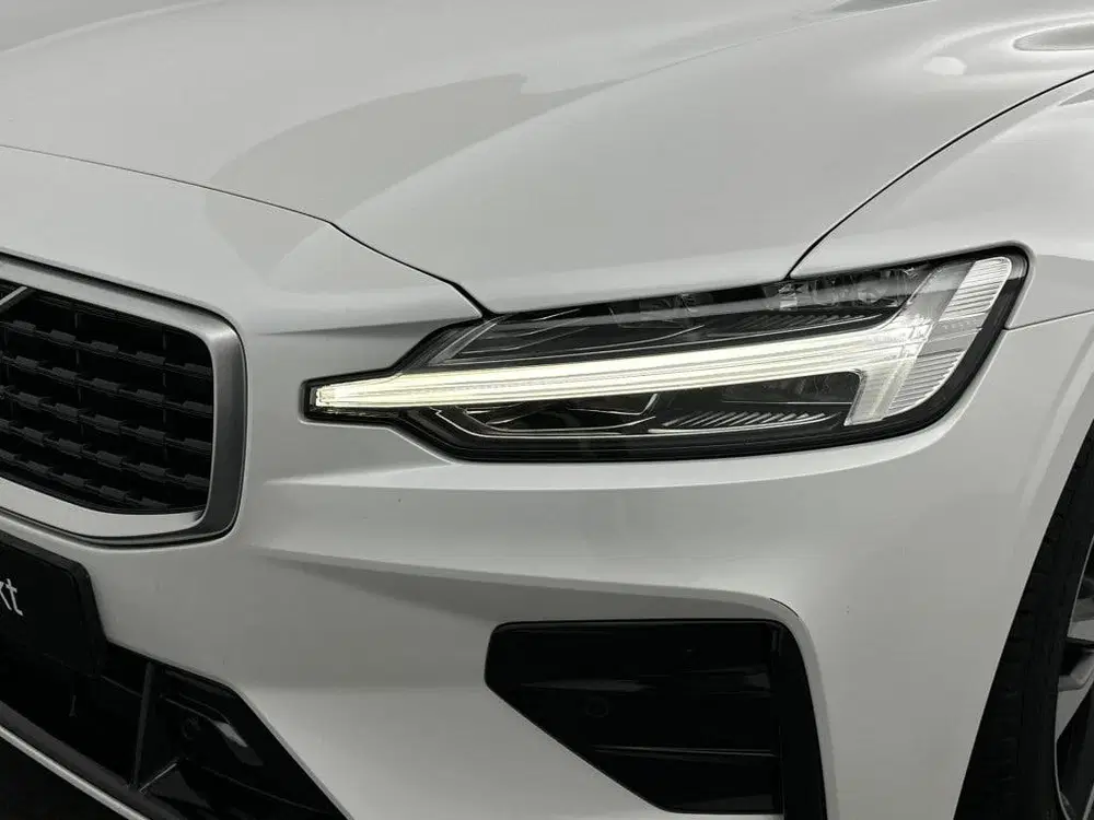 Volvo S60 T4 190PK R-Design uit 2019, foto 10