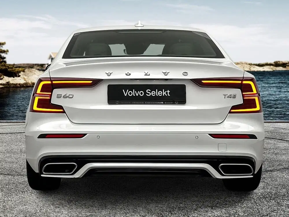 Volvo S60 T4 190PK R-Design uit 2019, foto 6