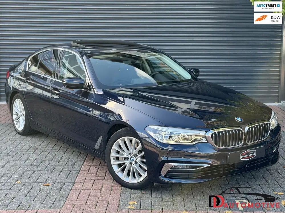 BMW 5-serie 530e iPerformance High Executive HuD uit 2019