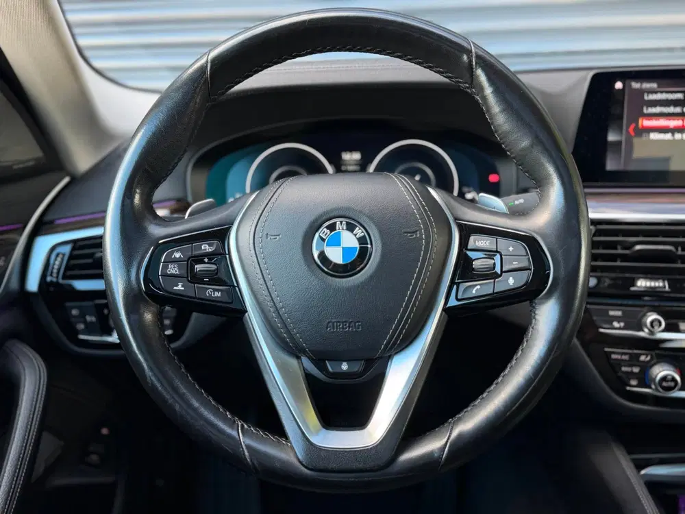 BMW 5-serie 530e iPerformance High Executive HuD uit 2019, foto 11