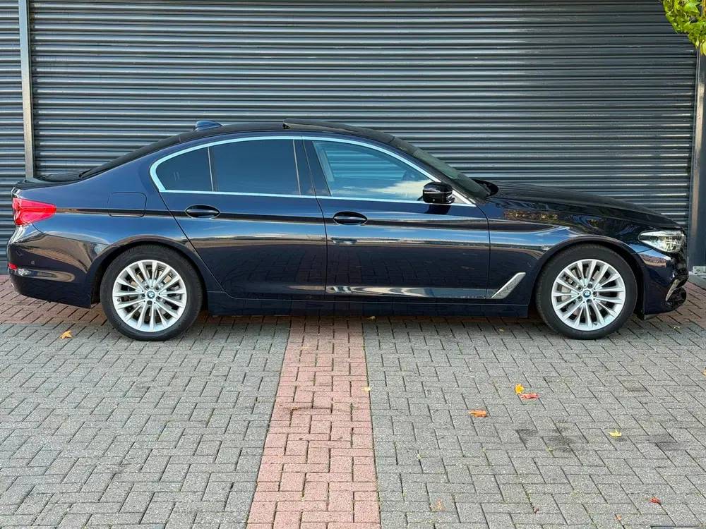 BMW 5-serie 530e iPerformance High Executive HuD uit 2019, foto 7