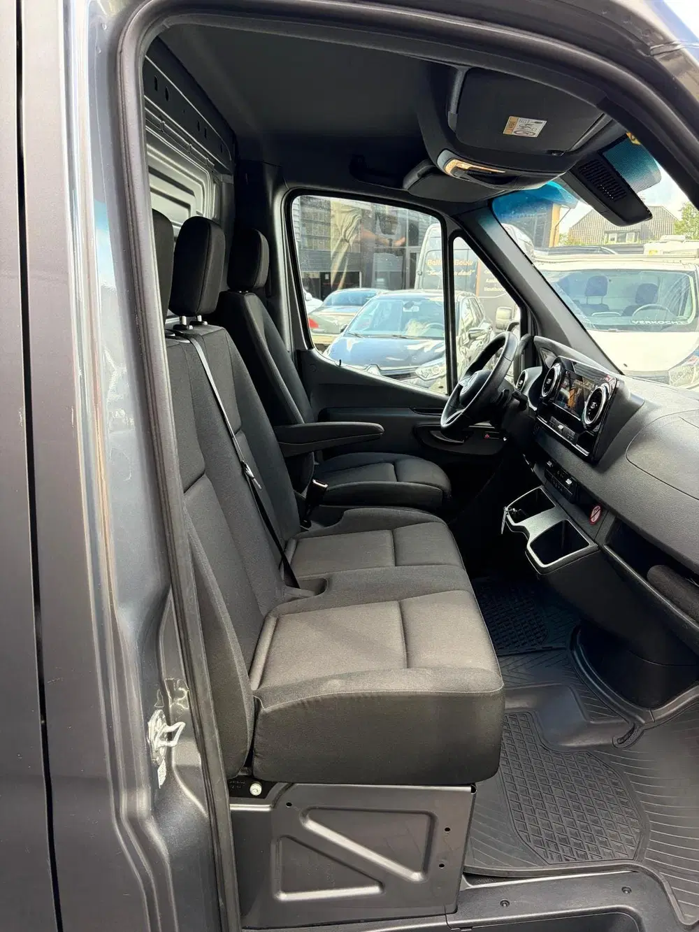 Mercedes-Benz Sprinter 317 1.9 CDI L2H2 RWD LED uit 2024, foto 6