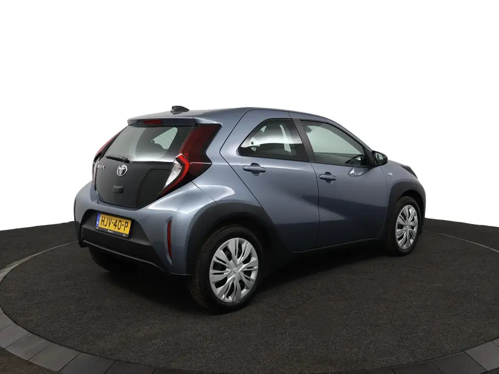 Toyota Aygo X 1.0 VVT-i MT Play uit 2025, foto 2