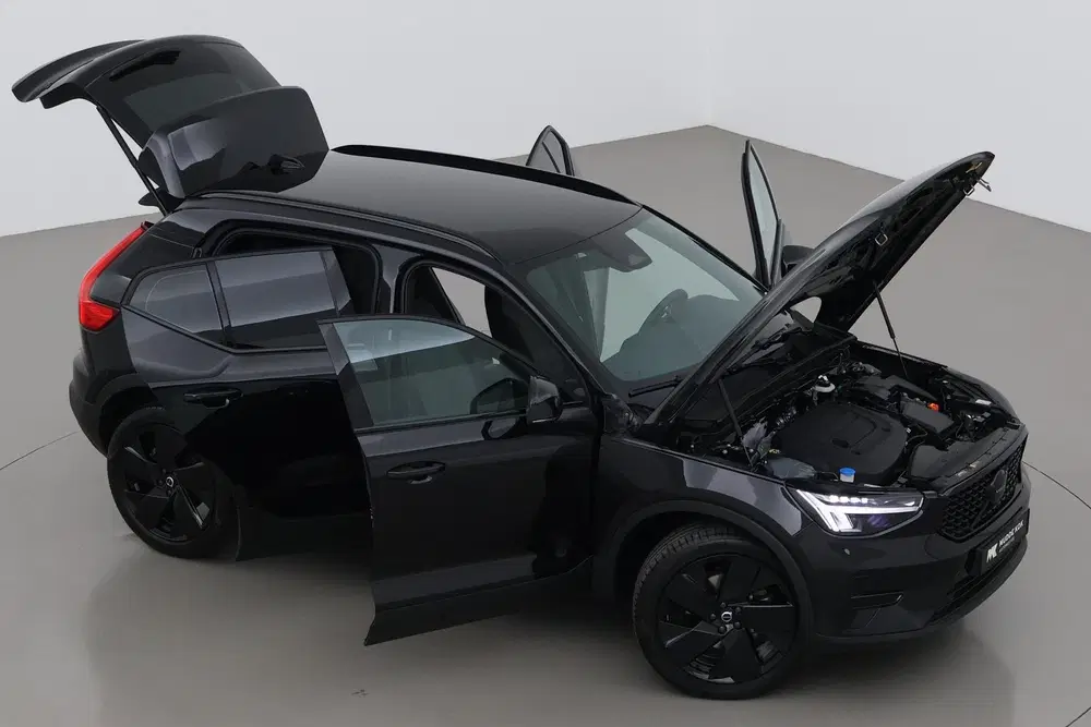 Volvo XC40 2.0 B3 Plus Black Edition uit 2025, foto 6