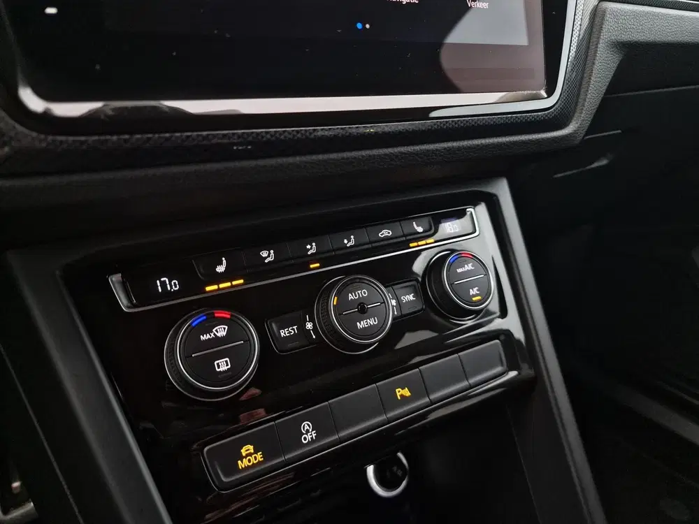 Volkswagen Touran 1.5 TSI DSG United R-line 7p uit 2020, foto 12