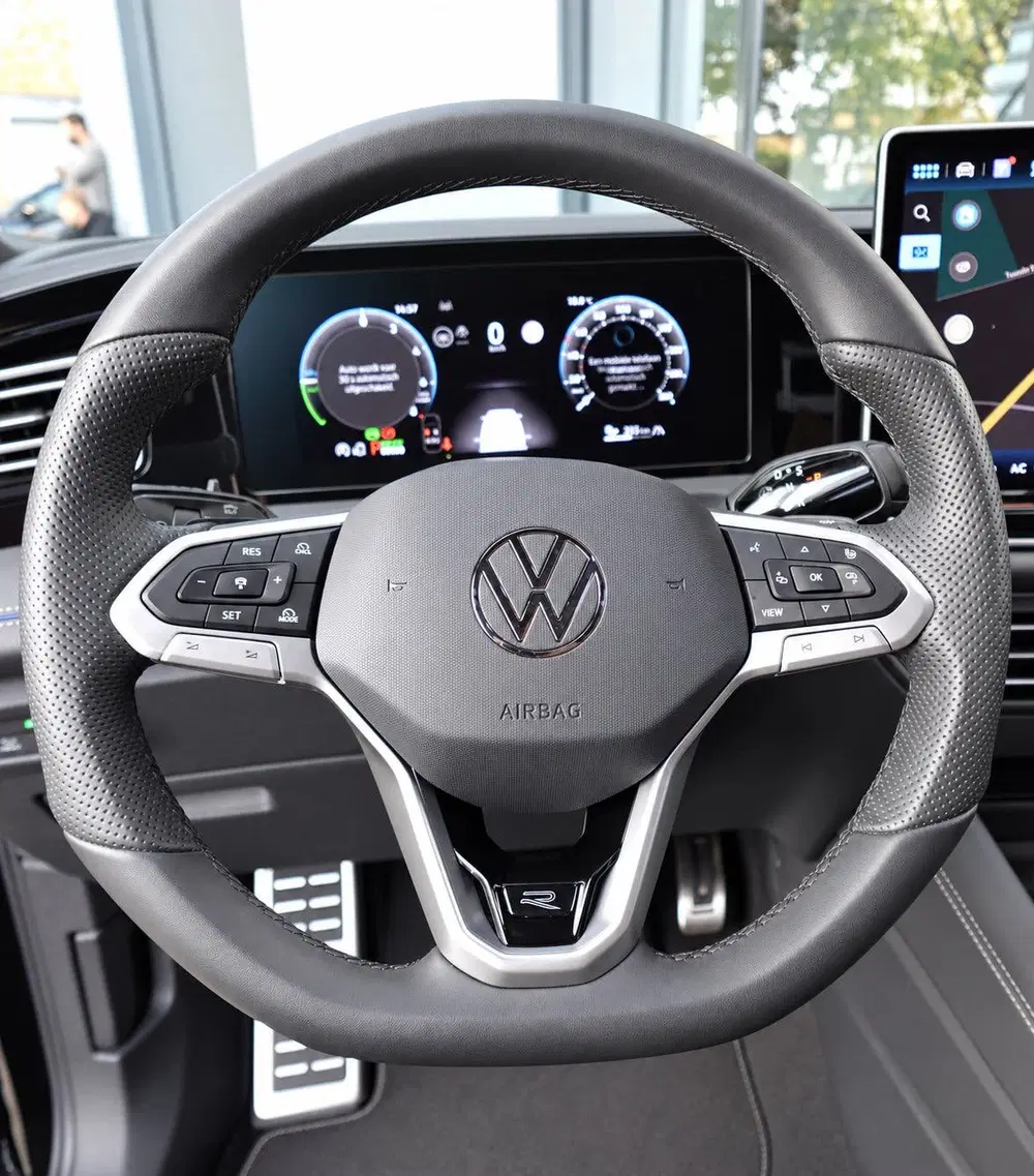 Volkswagen Tiguan 1.5 eHybrid R-Line PANO H&K MASSAGE KEYLES uit 2026, foto 11