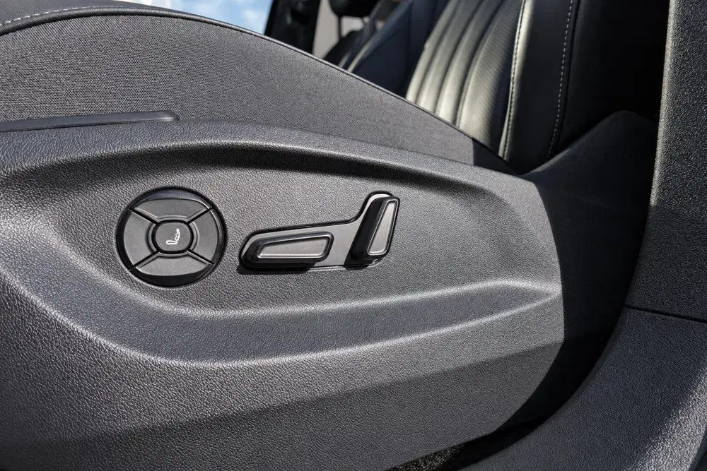 Volkswagen Tiguan 1.5 eHybrid R-Line PANO H&K MASSAGE KEYLES uit 2026, foto 13