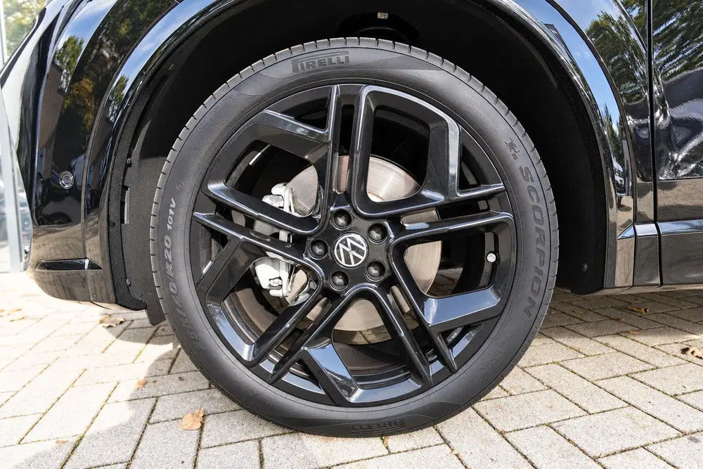 Volkswagen Tiguan 1.5 eHybrid R-Line PANO H&K MASSAGE KEYLES uit 2026, foto 15