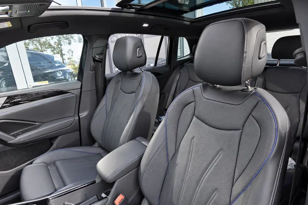 Volkswagen Tiguan 1.5 eHybrid R-Line PANO H&K MASSAGE KEYLES uit 2026, foto 5