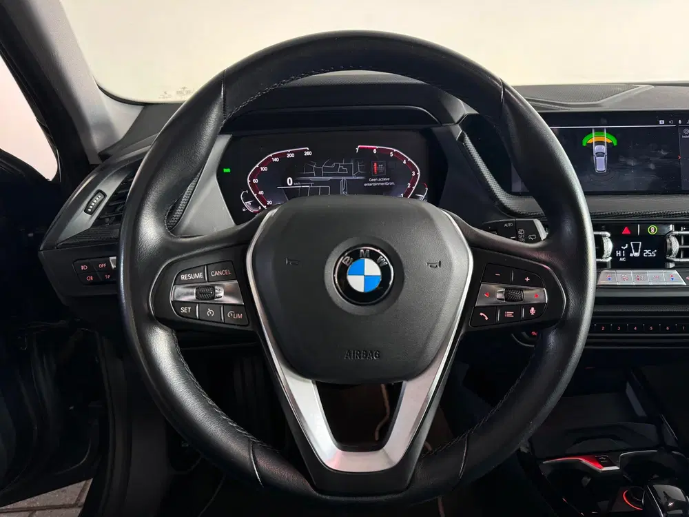 BMW 1-serie 120i High Executive Pano uit 2021, foto 11