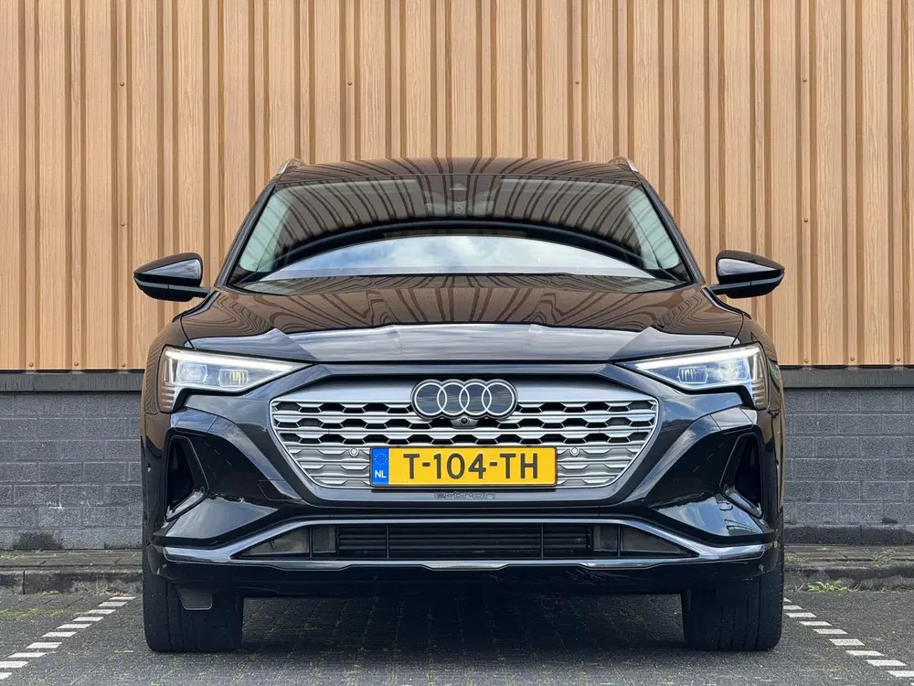 Audi Q8 e-tron 50 quattro Advanced Edition 95 kWh uit 2023, foto 2