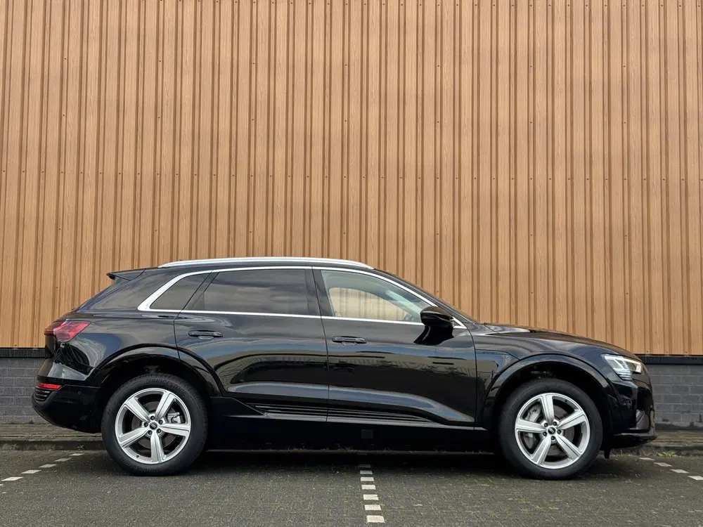 Audi Q8 e-tron 50 quattro Advanced Edition 95 kWh uit 2023, foto 4
