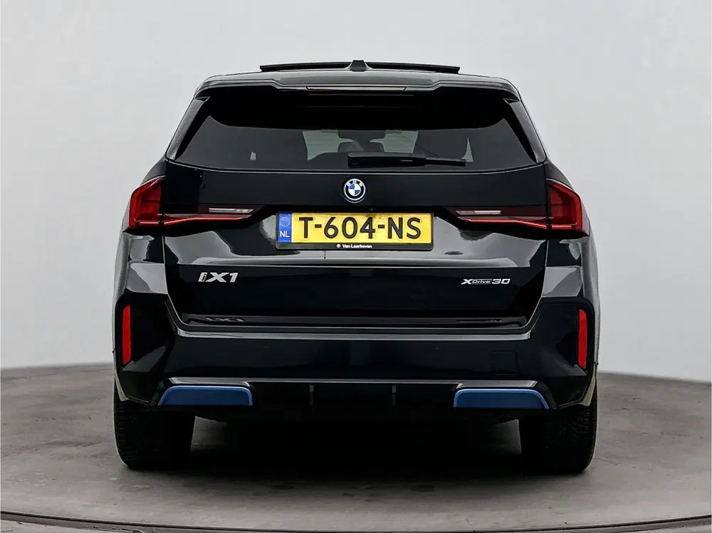 BMW iX1 xDrive30 M Sport uit 2023, foto 3