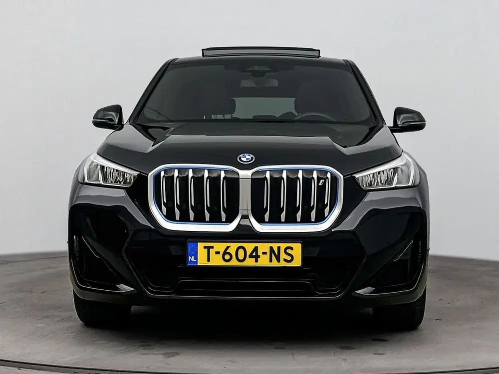 BMW iX1 xDrive30 M Sport uit 2023, foto 5