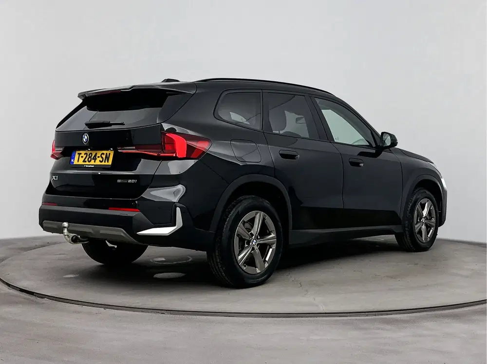 BMW X1 sDrive20i Automaat uit 2023, foto 4