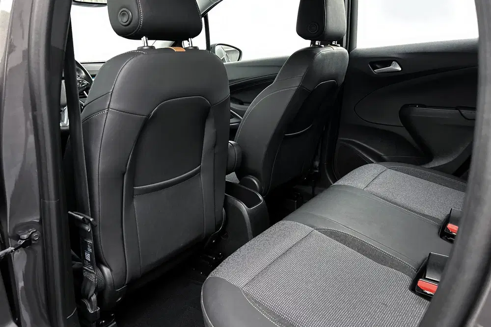 Opel Crossland 1.2 Turbo Elegance uit 2021, foto 14